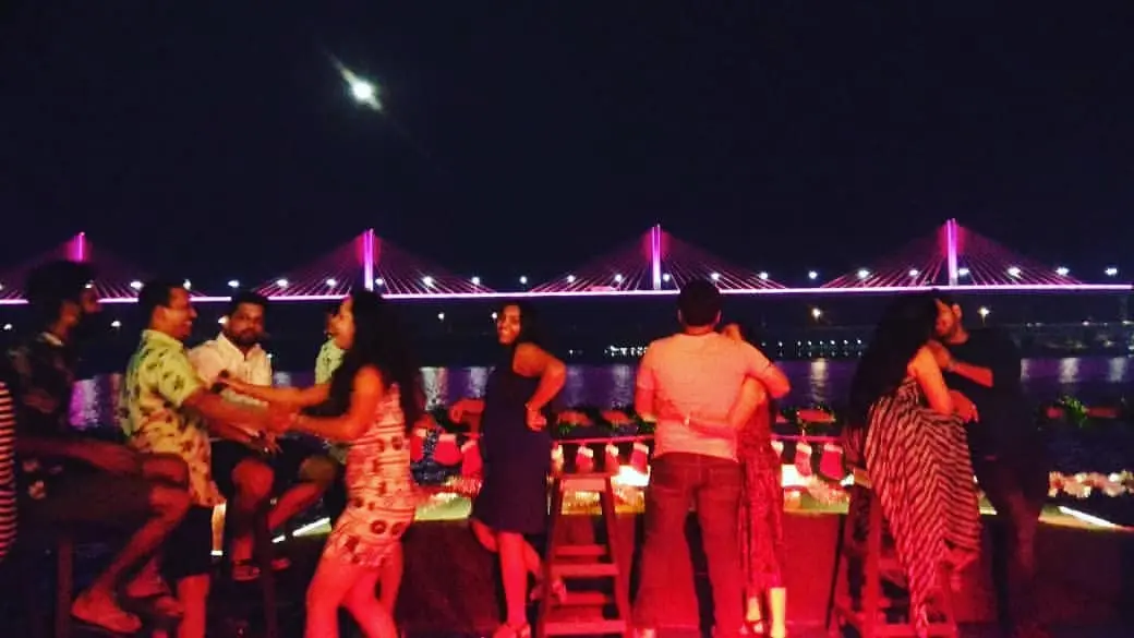 Best Nightlife Places in Goa for Bachelors, Couples or Family