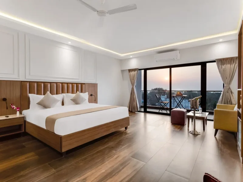Couple Package 2 Nights 3 Days – 4-star Couple Package MYCBR03